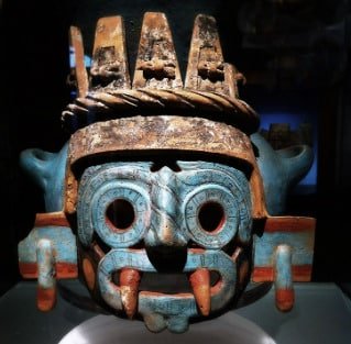 estatua de Tláloc dios de la lluvia