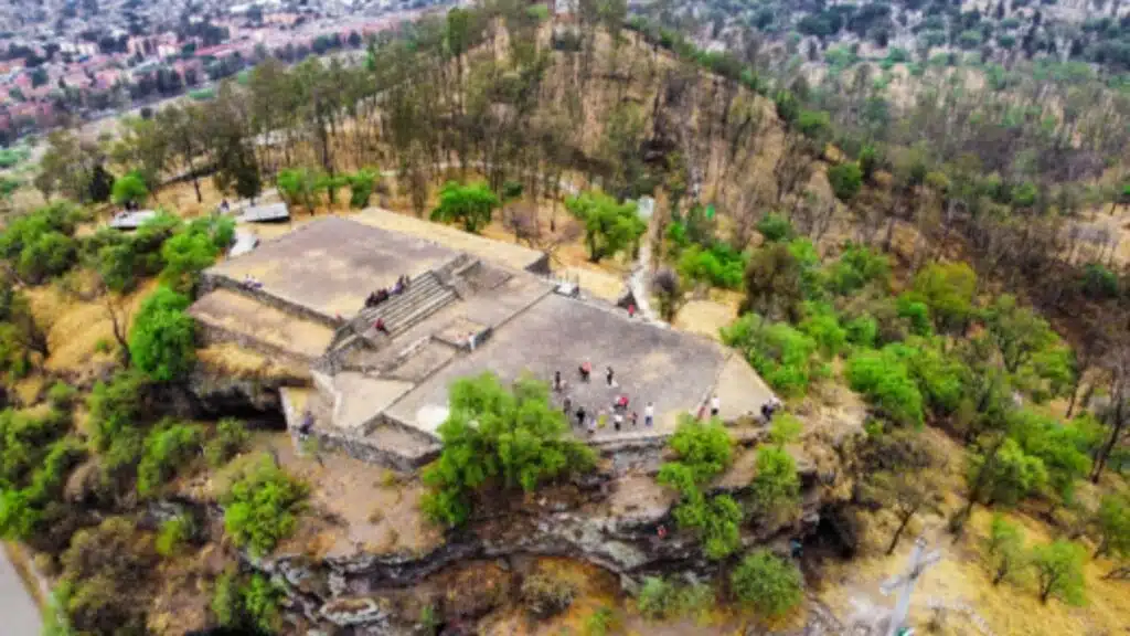 Cerro de la Estrella en Iztapalapa: un centro ceremonial en el sur de la ciudad de México