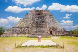 La Pirámide del Adivino en uxmal