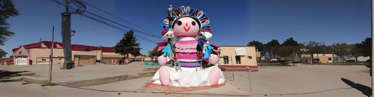 Descubre la macro escultura de la muñeca Lele en Querétaro