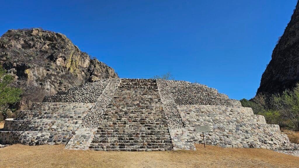 bazamentos de Chalcatzingo