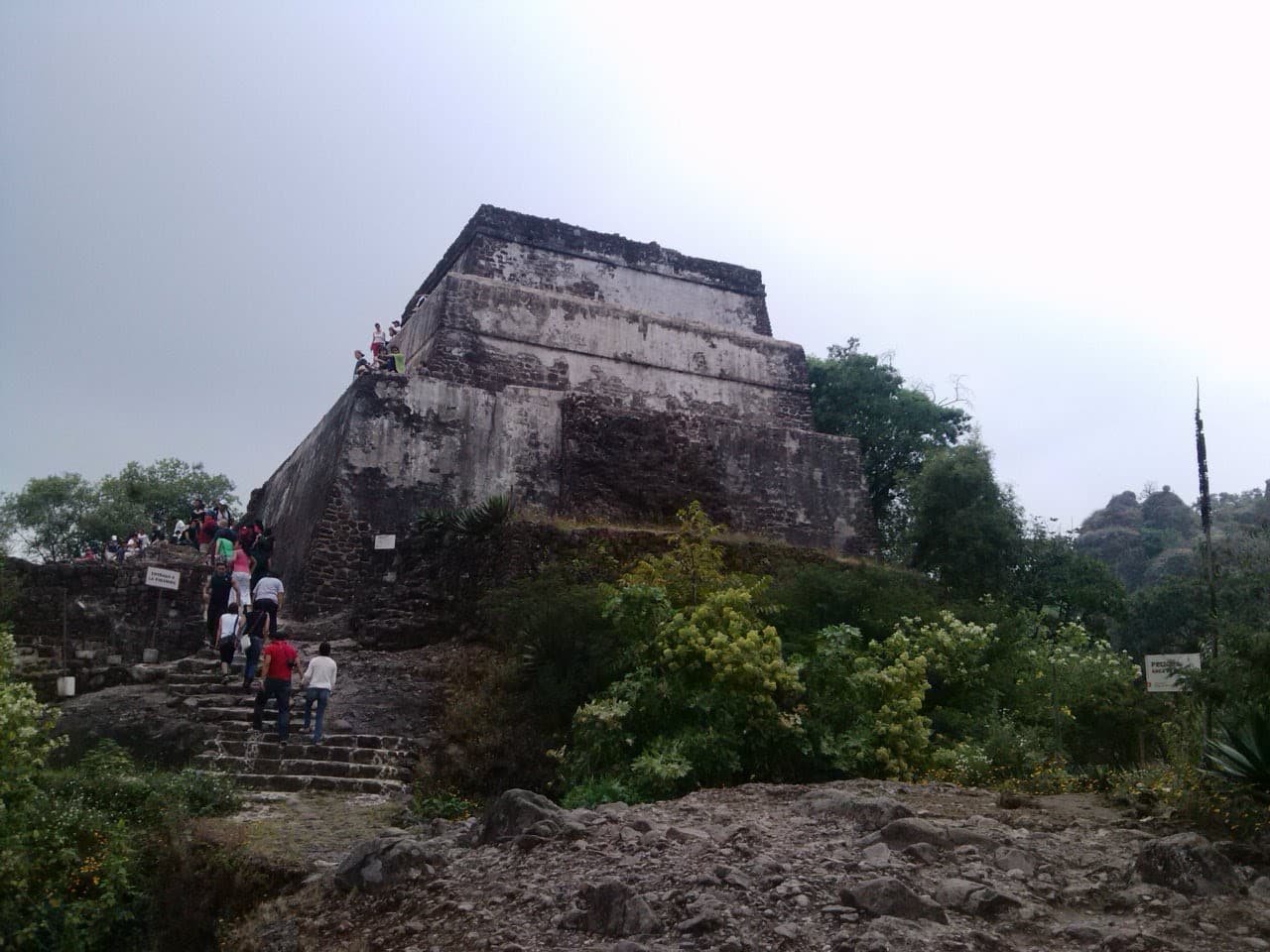 El Tepoztéco: Santuario y Centro Cultural en las Montañas de Morelos
