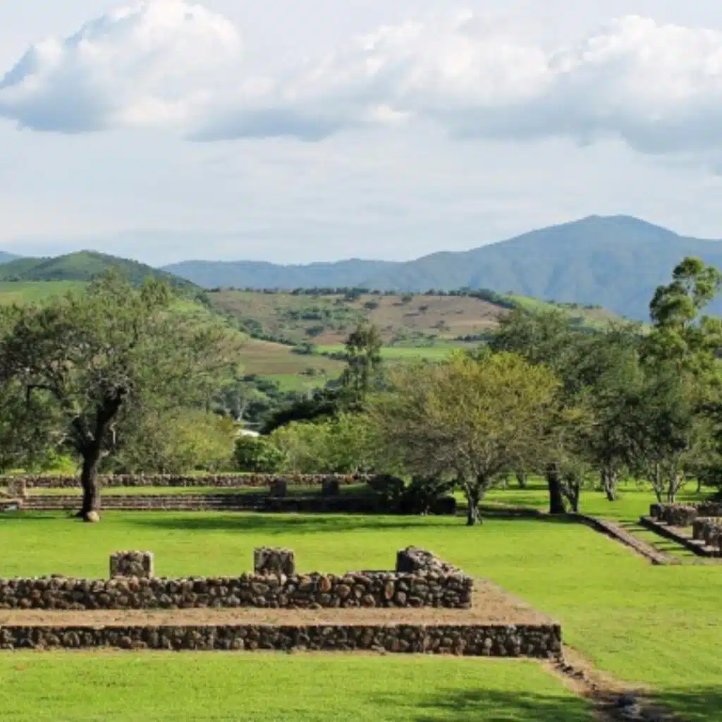 Zona Arqueológica Los Toriles