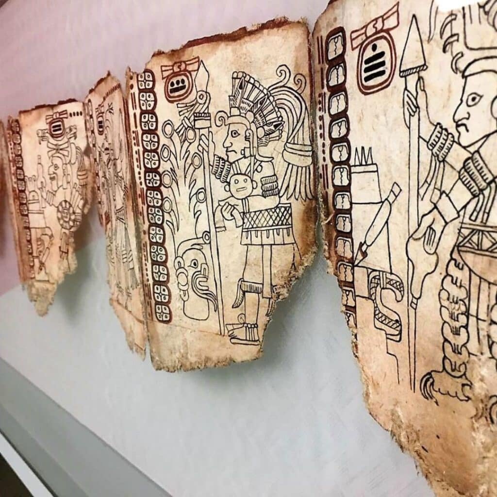Códices prehispánicos maya