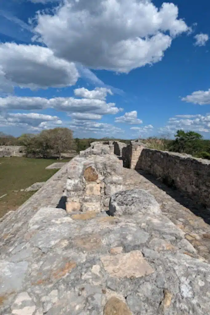 zona arqueologica de Dzibilchaltún 