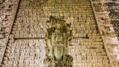 Escalinata de los Jeroglíficos