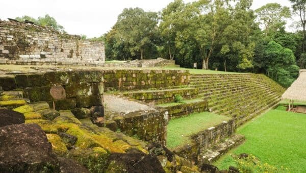 Quiriguá: El Tesoro Escondido del Mundo Maya en Guatemala