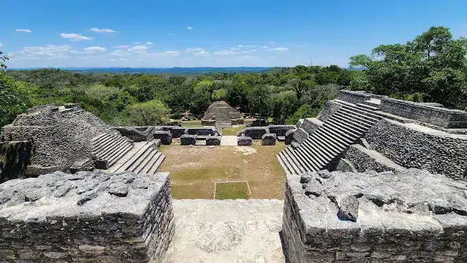Zona Arqueológica del caracol
